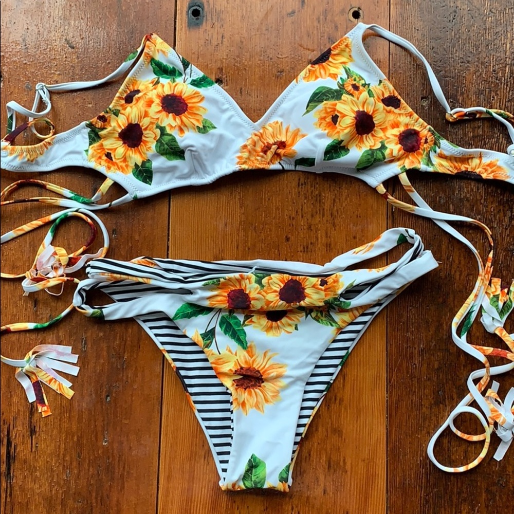 BRAND NEW WITH TAGS. Cupshe swimsuit.